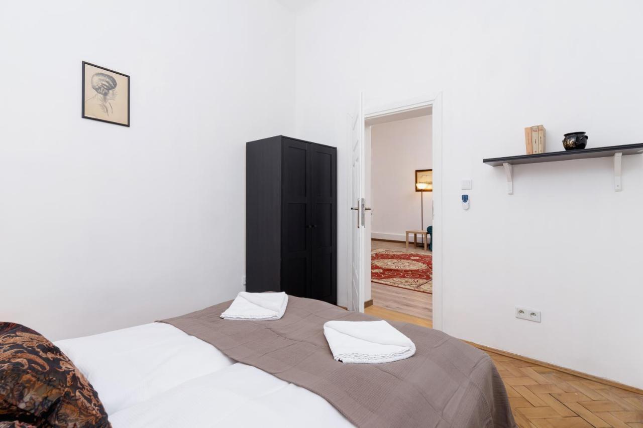 Apartment Pijarska Kraków by Renters Exterior foto