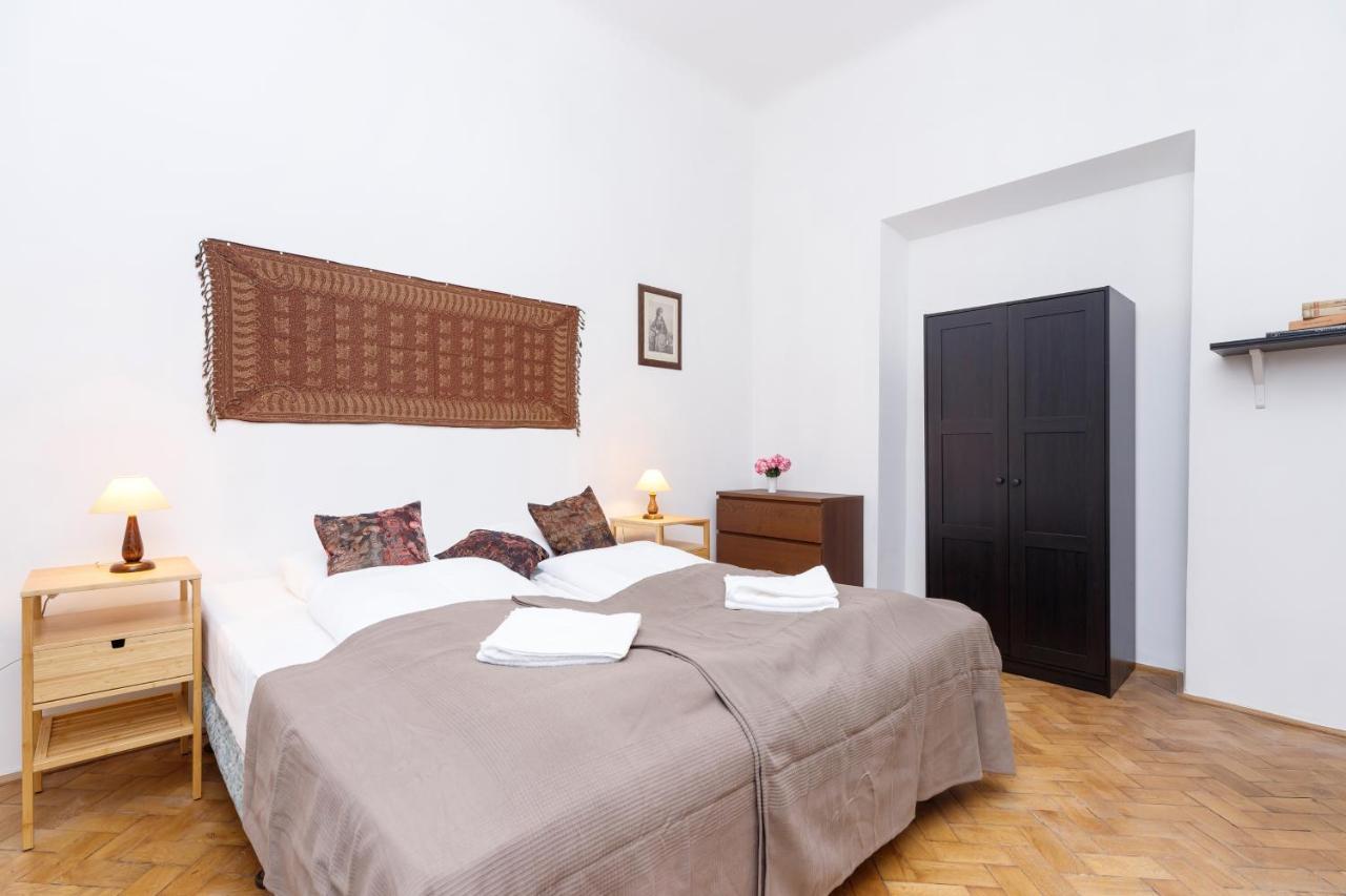 Apartment Pijarska Kraków by Renters Exterior foto